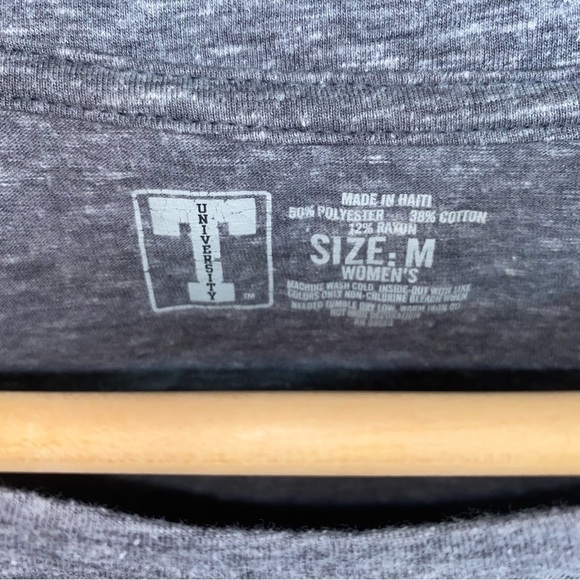 NCAA Auburn Gray Tee Women’s Medium - Picture 4 of 4